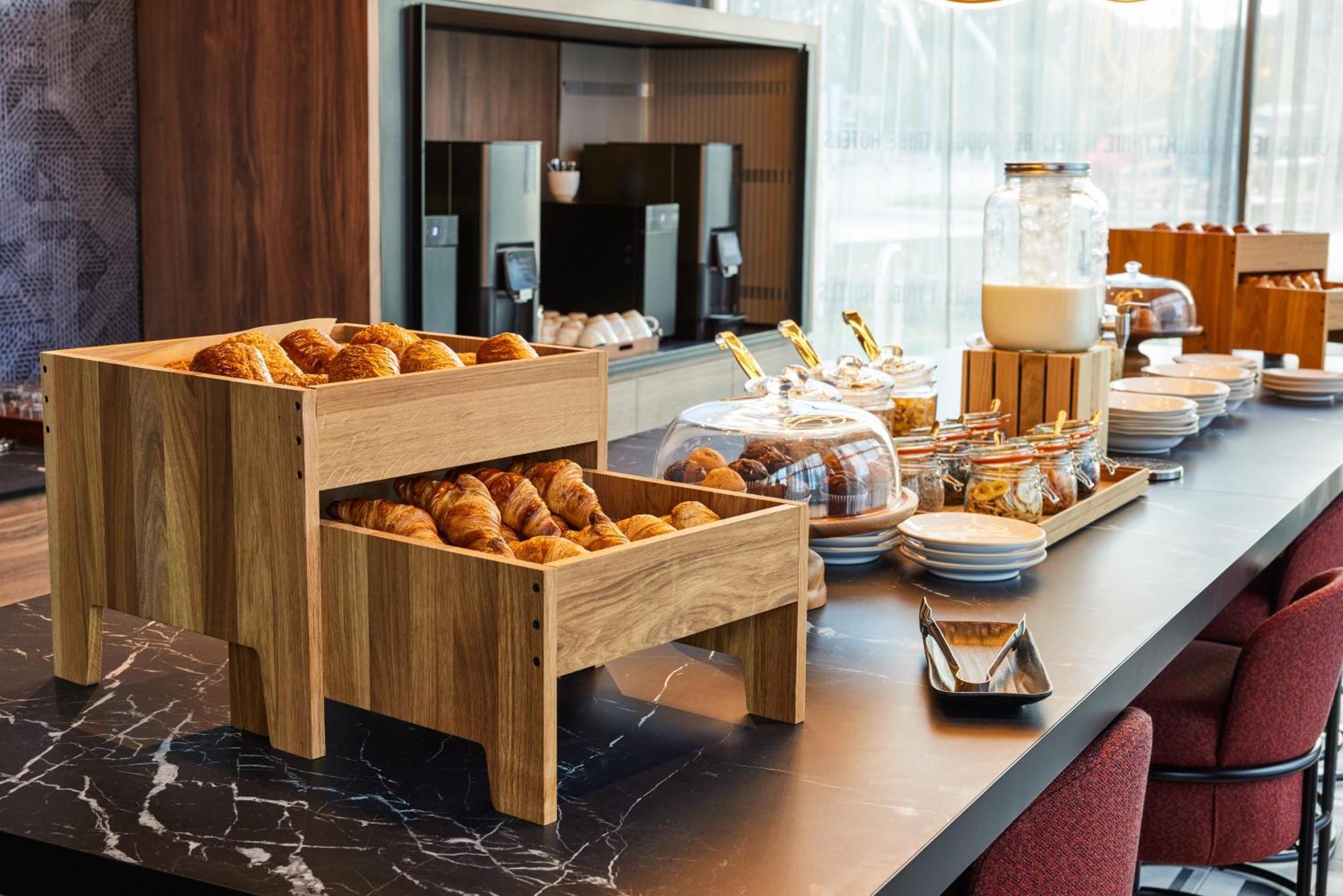 Tribe Manchester Airport By Accor Hale  Exterior photo